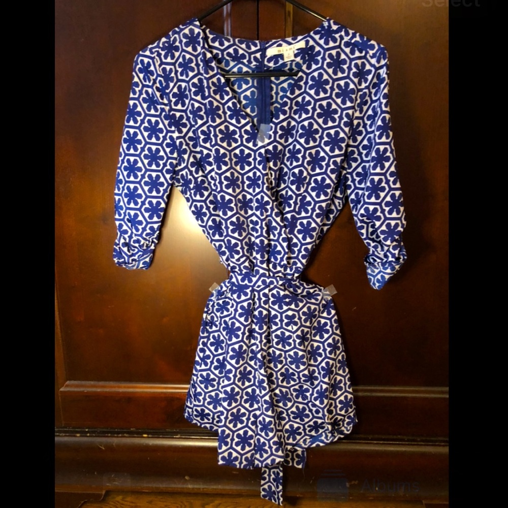 EUC Miami Blue & White Romper - size adult small